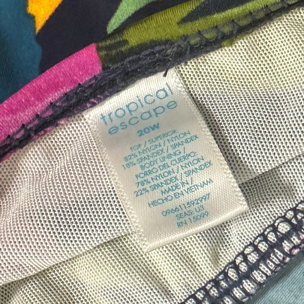 Tiered Tankini Swim Top - Tropical Pattern - Picture 4 of 5